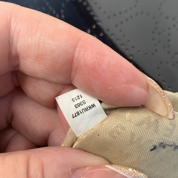 Kate Spade ♠️ 
Darby Metro Perforated Hearts Black Patent Leather Cross Body Bag - Picture 9 of 10